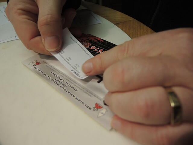 Ama-ON4HRT-QSL kaarten ON1418POP verwerken-ON6DSL (8)